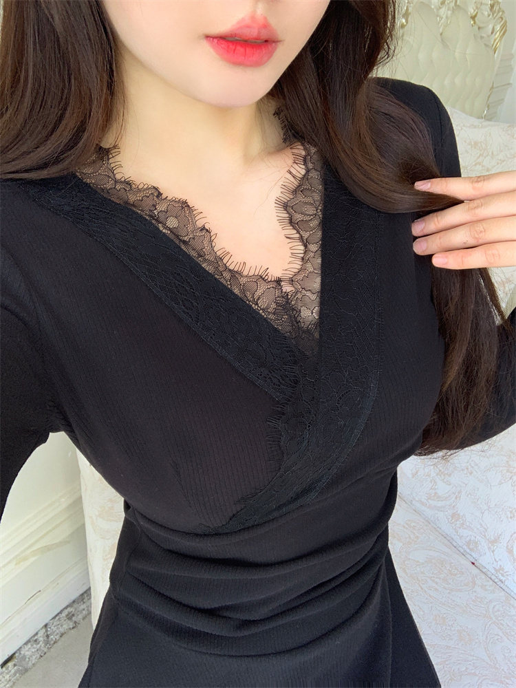 Plus Size V-Neck Lace Trim Little Black Dress - Image 3